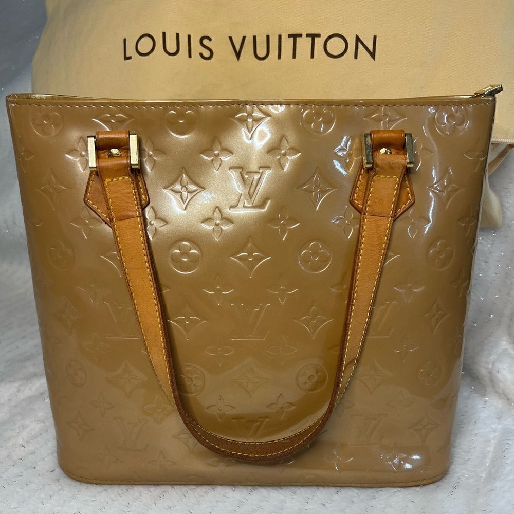AUTH LOUIS VUITTON VERNIS BAG- tan/beige